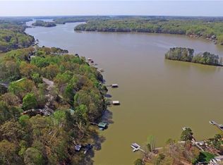 492 Laurel Cove Rd, Statesville, NC 28677