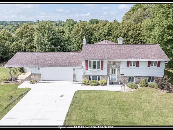 1903 Lawrence St, New London, WI 54961