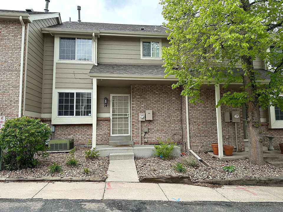 1470 S Quebec Way #14