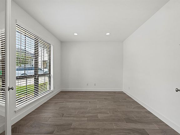 4th image of 28946 Parker Ridge Dr