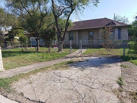 3rd image of 2505 E Elmira Ave