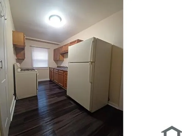 2302 Auburn St APT 1, Rockford, IL 61103