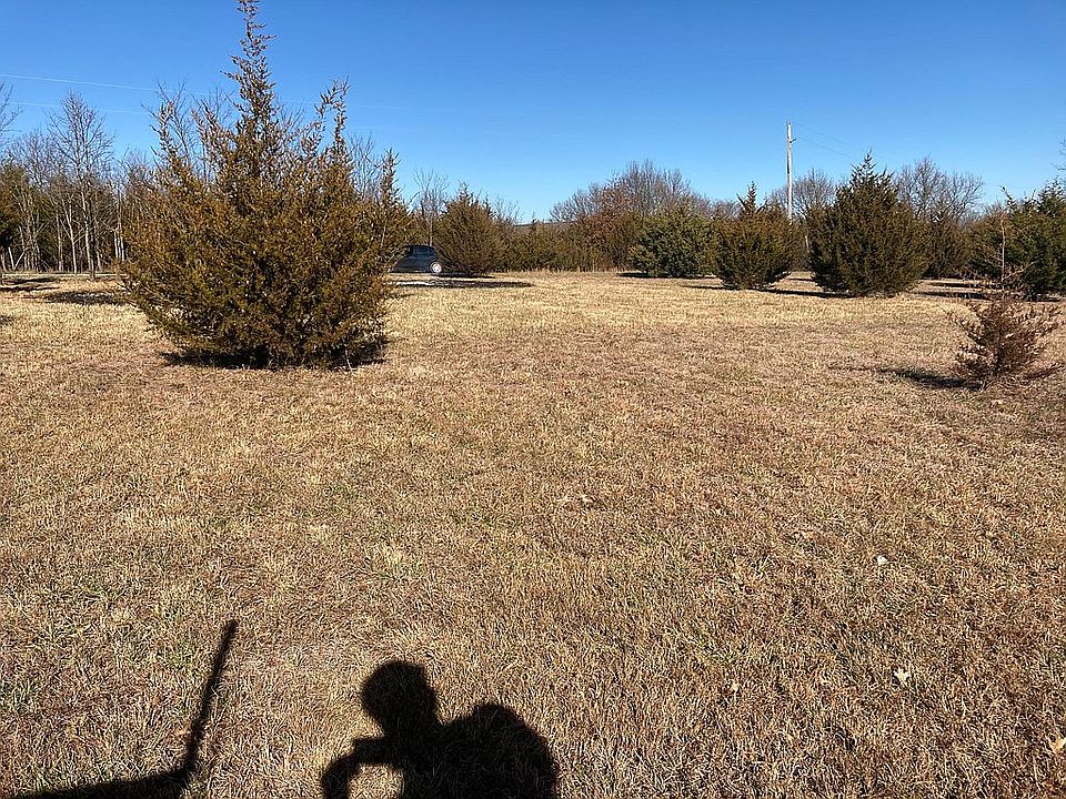 1st image of 34 Meadowbrook Dr