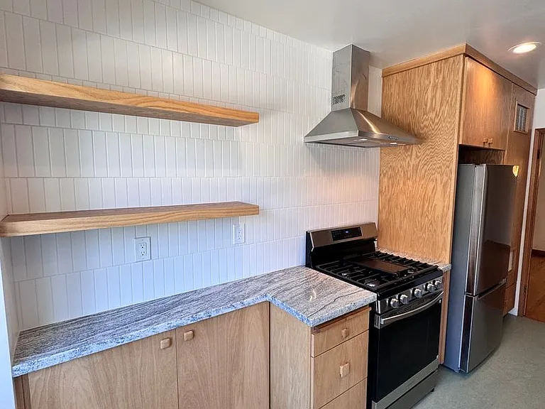 4531 E Shaw St — Photo 7