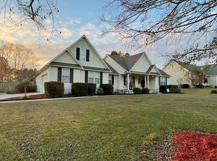 145 Cambridge Ct, Tifton, GA 31793