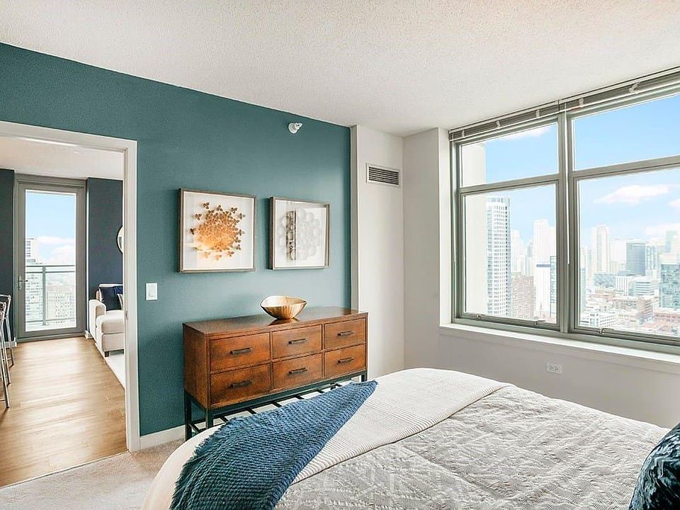 1st image of 200 W Kinzie St #200