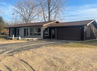 6196 Island View Dr, Caseville, MI 48725