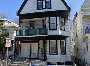 106 N Munn Ave, Newark, NJ 07106