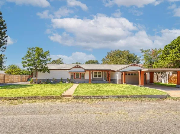 409 S Cedar Ave, Erick, OK 73645