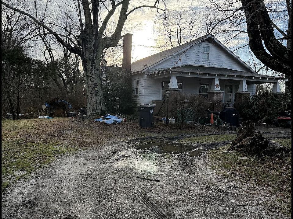 2nd image of 1338 Gordon Hill Pike