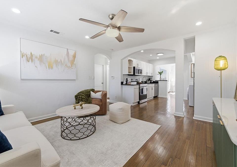 1st image of 2908 Reed St SE