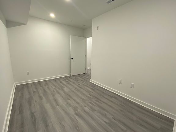 2nd image of 5436 Vine St #2