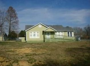310 Peters St, Calhoun, GA 30701