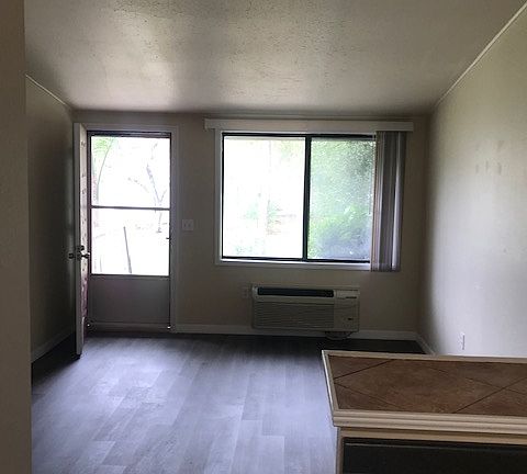 5th image of 15116 Pine Meadows Dr APT 1