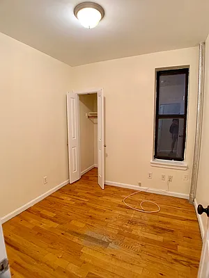 Rented by Bohemia Realty Group | media 14