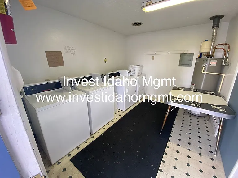 144 Smith Ave #2 — Photo 16