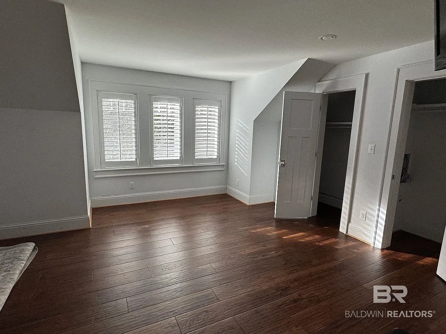 1 bed, 1.0 bath, 1800 sqft, $1,900 — Photo 3
