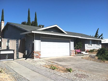 2nd image of 10 Castlewood Dr