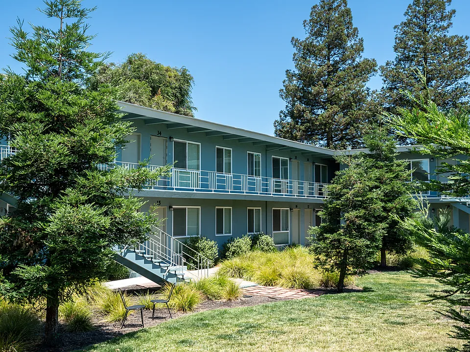 Grant St Apartments