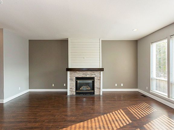 5th image of 1691 SE Mimosa Dr