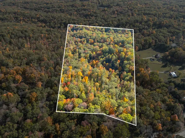 14605 W Becks Grove Rd, Columbus, IN 47201