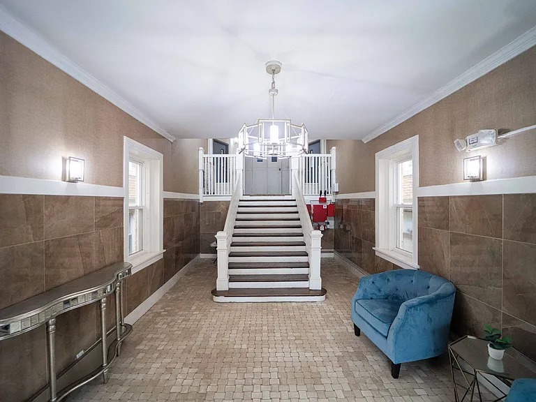 Packard West Hartford — Photo 16
