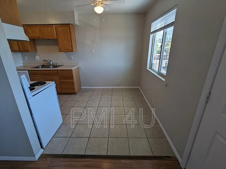 12409 Manitoba Dr NE #B — Photo 25