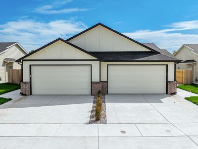 437 E Briarbrook Ln #439, Valley Center, KS, 67147
