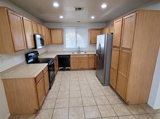 7424 S 37th Ln, Phoenix, AZ 85041