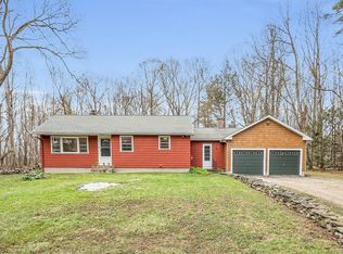 16 E Princeton Rd, Princeton, MA 01541