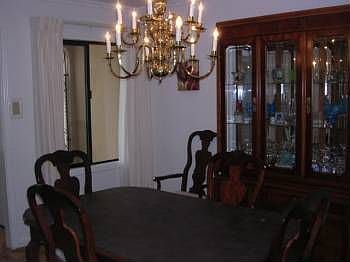 5th image of 459 Winchester St