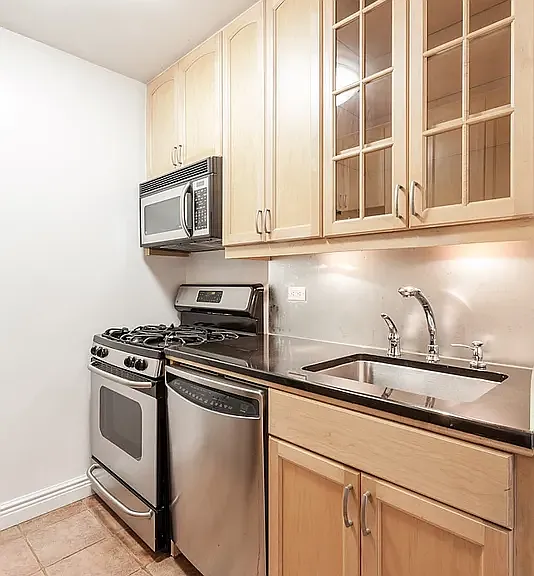 201 E 87th St #25B — Photo 6