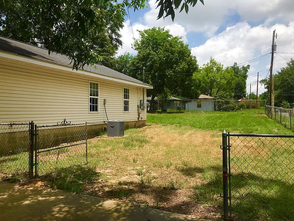 2nd image of 908 Chickasaw St