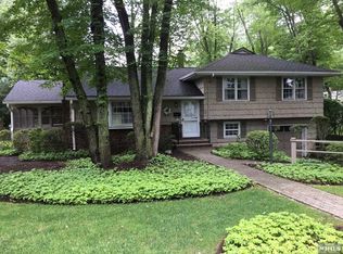 36 Peat St, Harrington Park, NJ 07640