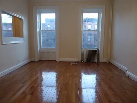 Rented by Hakeem Shahid, LREB | media 106