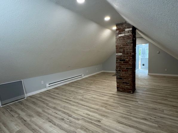 501 N Walnut St