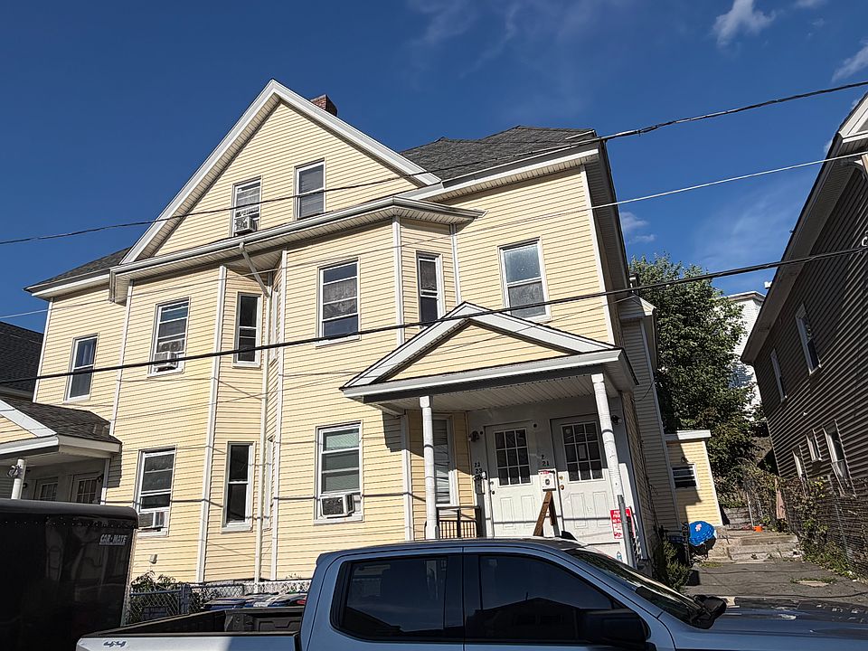 1st image of 21 Clare St #21