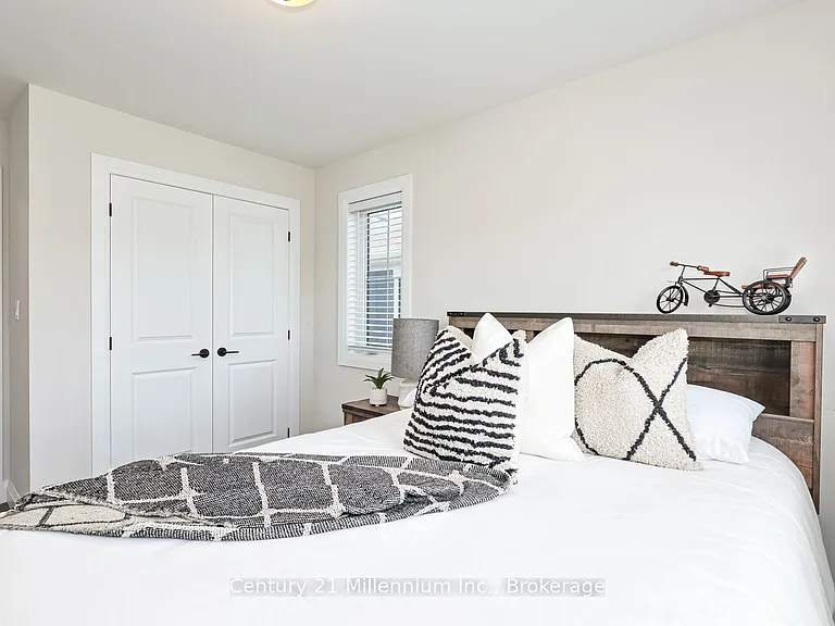 168 Yellow Birch Cres — Photo 28
