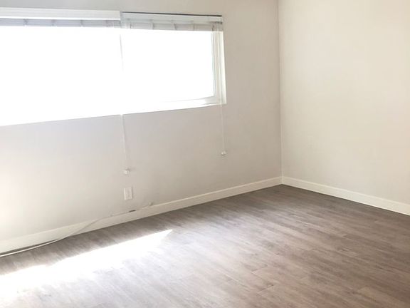 4th image of 1233 N Orange Grove Ave APT 1