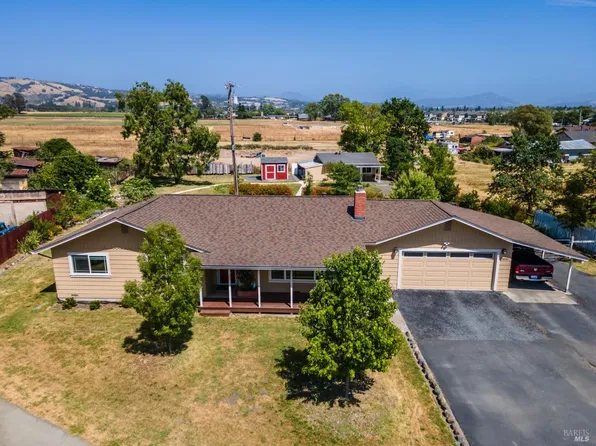 3030 Francisco Avenue, Santa Rosa, CA 95403