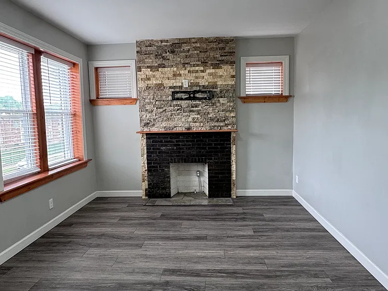 1176 Hodiamont Ave #2F — Photo 1
