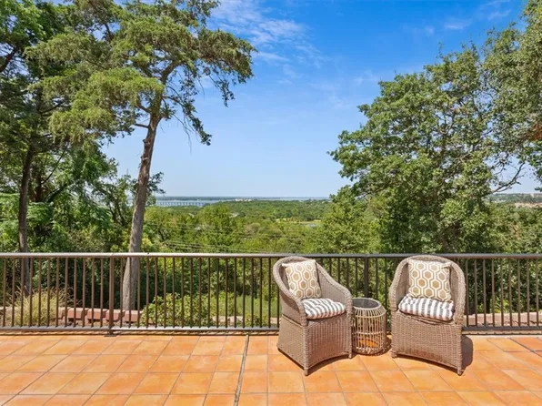 8257 Forest Ridge Dr, Woodway, TX 76712