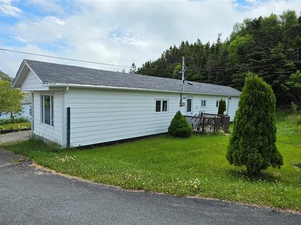 3 Bayview Drive, Burin, NL A0E1E0