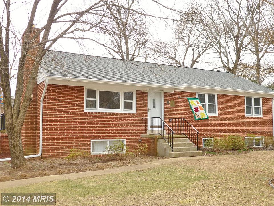 1st image of 4201 Woodley Dr