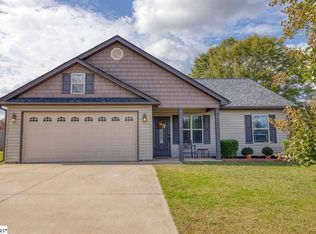 146 Gibbs Rd, Wellford, SC 29385