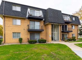 4901 W 109th St APT 101, Oak Lawn, IL
