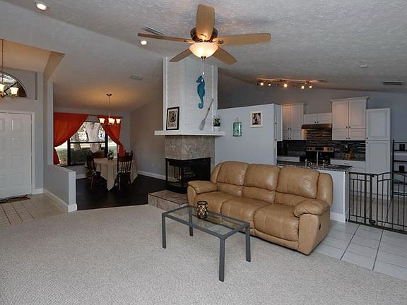 2nd image of 14334 Thornwood Trl
