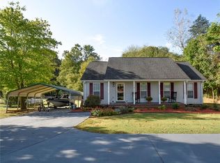8609 Belews Creek Rd, Stokesdale, NC 27357