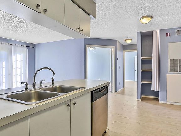 5th image of 2550 N Alafaya Trl Unit 1