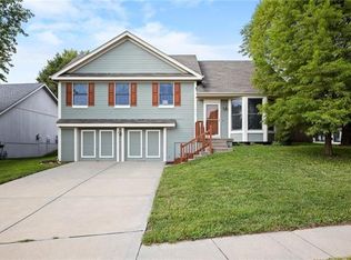 6216 NE 49th Ter, Kansas City, MO 64119